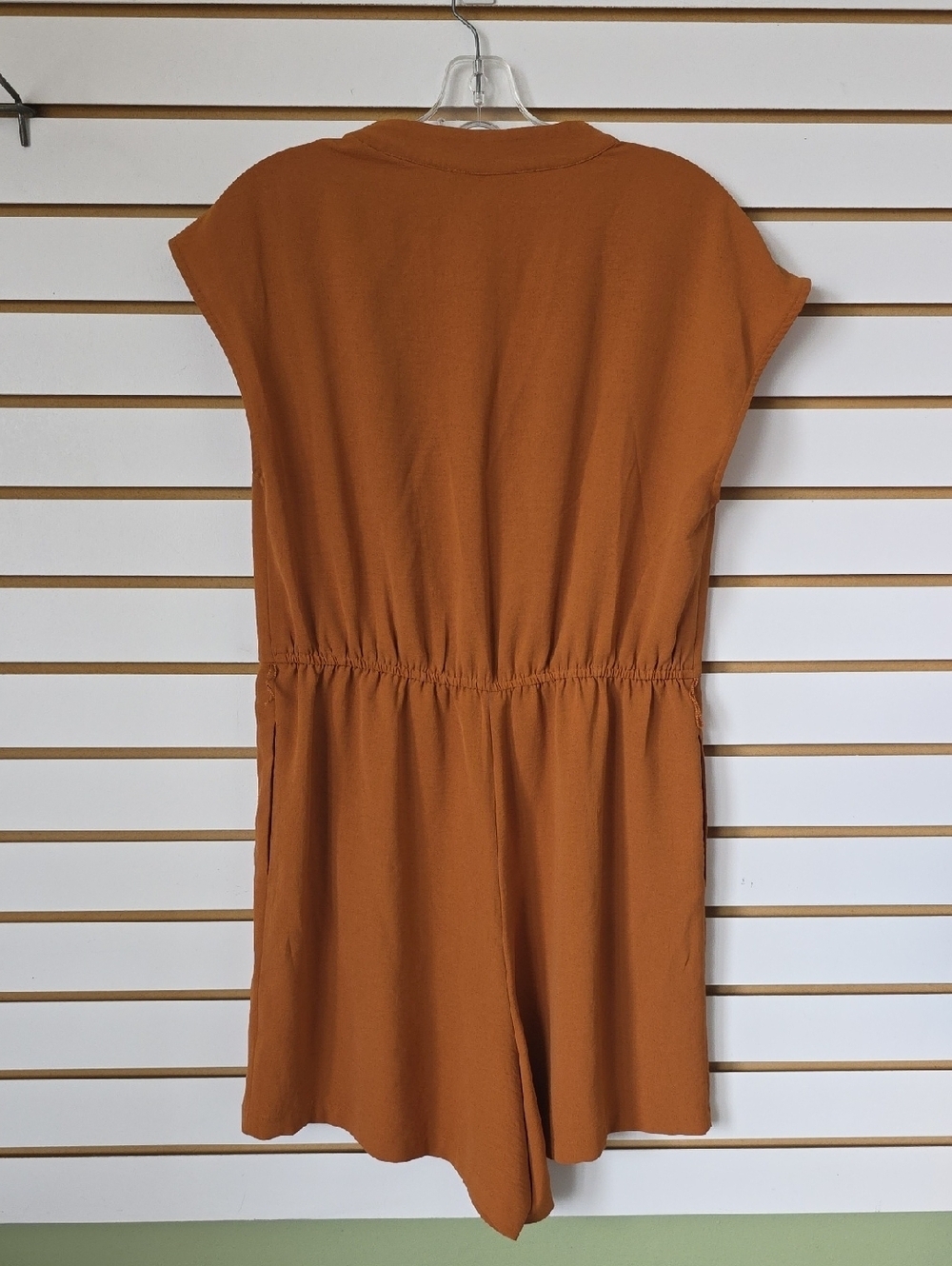 Emma & Michele Rust Orange Short Sleeve Romper Lg - Picture 2 of 5